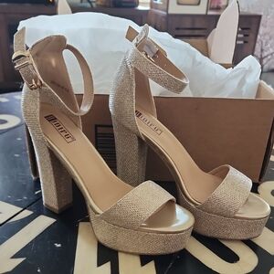 IDIFU Shimmering Gold Platform Heels